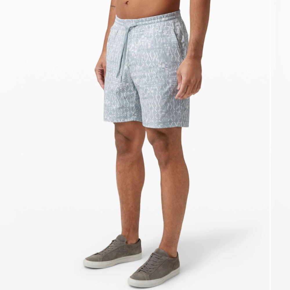Lululemon Bowline Short 8" Mesh Light Gray Patterned Men's Shorts size